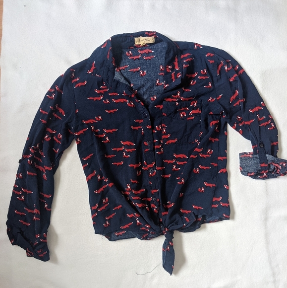 Cute fox shirt - Picture 1 of 7